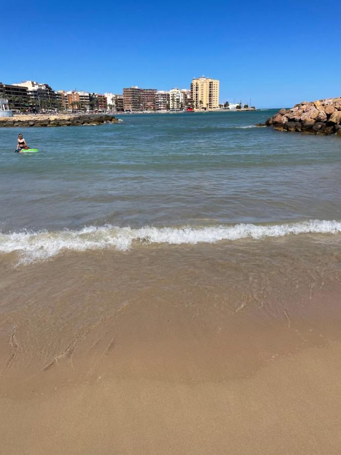 Almuden'S Green Apartment, High-Speed Free Wifi, 250M To Beach, The Center Of Torrevieja Exterior photo