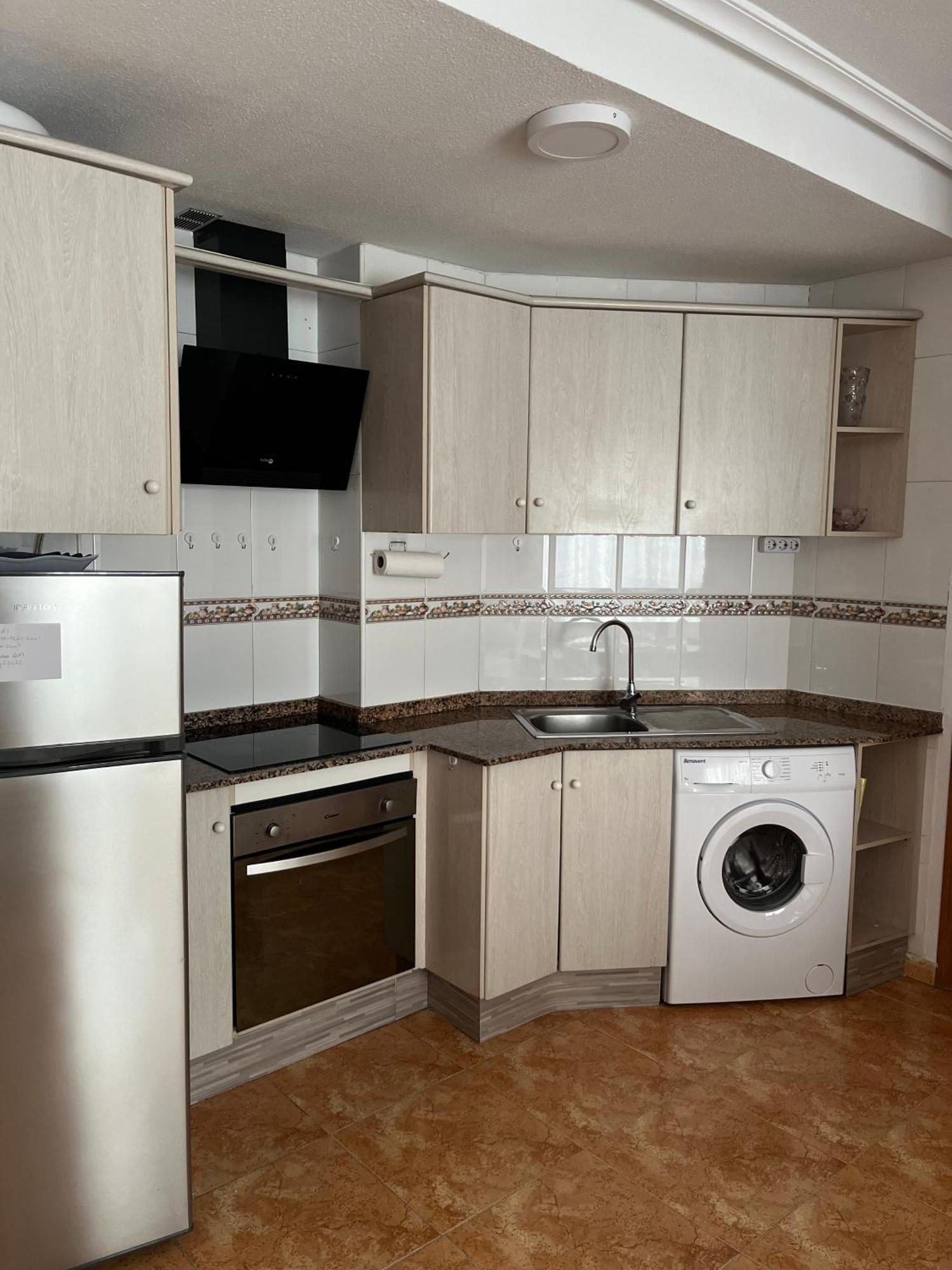 Almuden'S Green Apartment, High-Speed Free Wifi, 250M To Beach, The Center Of Torrevieja Exterior photo